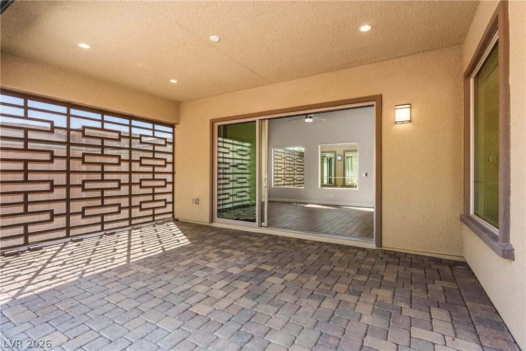10028 Regency Square, Las Vegas, NV 89148