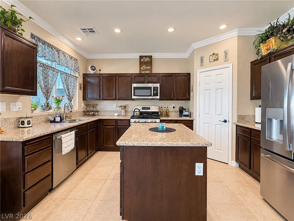 5655 Indian Springs, North Las Vegas, NV 89031