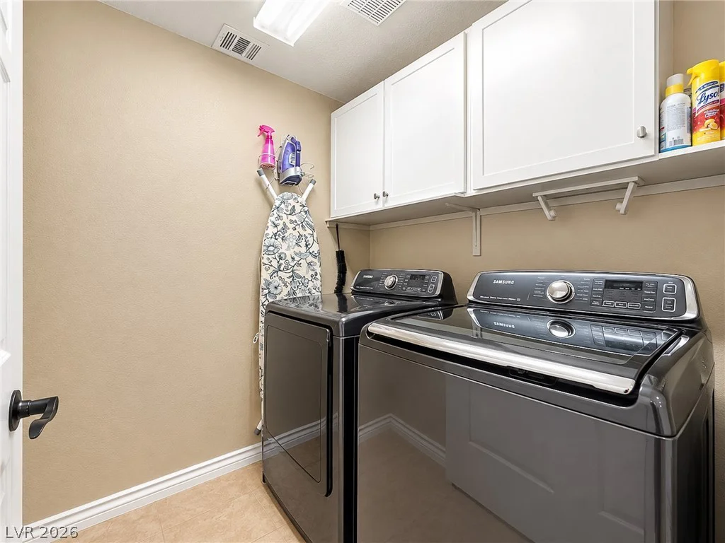5655 Indian Springs, North Las Vegas, NV 89031