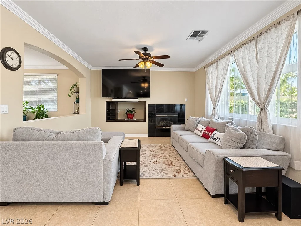 5655 Indian Springs, North Las Vegas, NV 89031