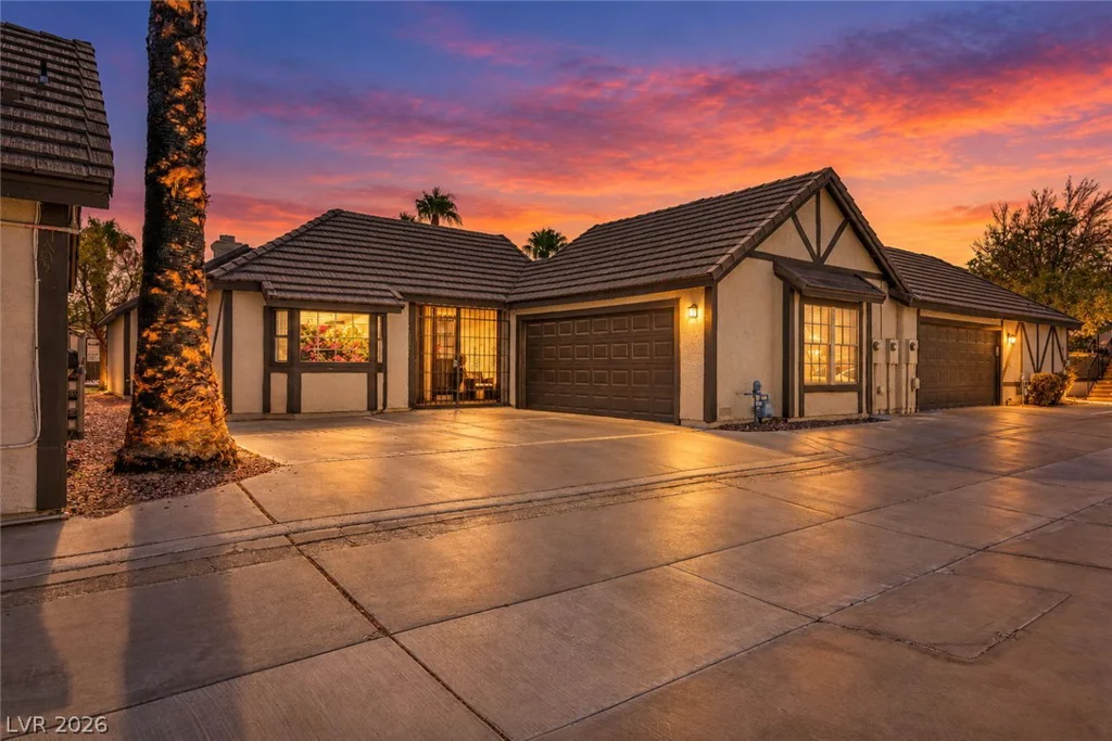 3965 Landsdown, Las Vegas, NV 89121
