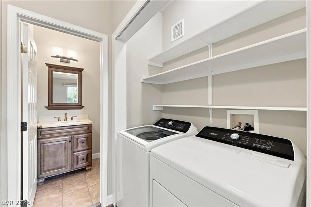 1008 Domnus, Las Vegas, NV 89144