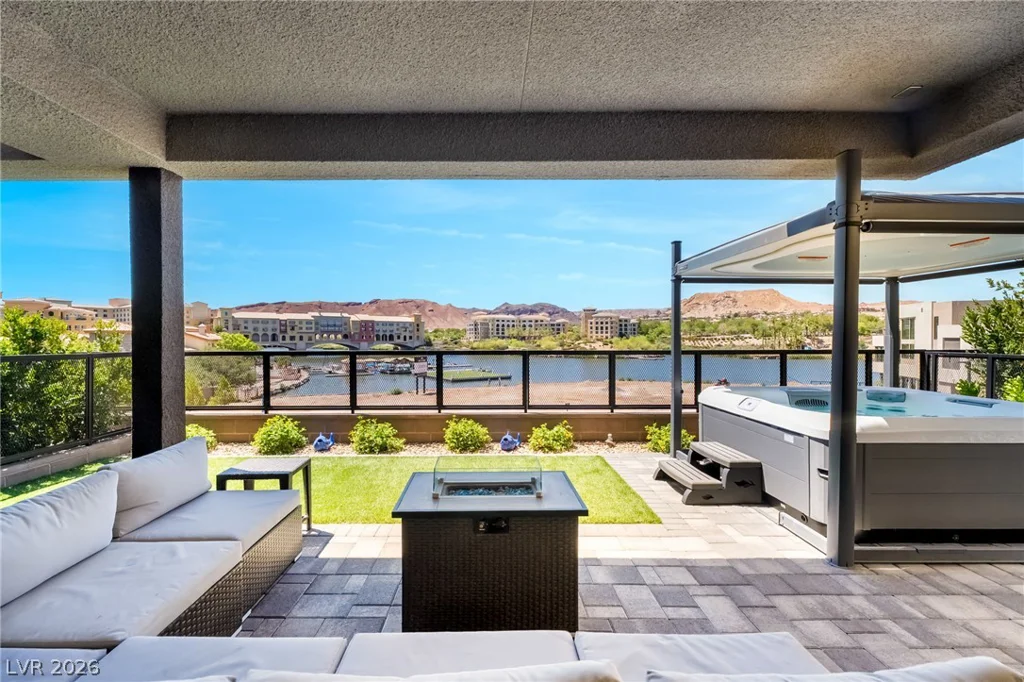 16 Heron Harbour, Henderson, NV 89011