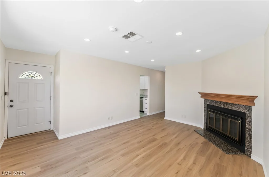 2524 Valparaiso, Las Vegas, NV 89108