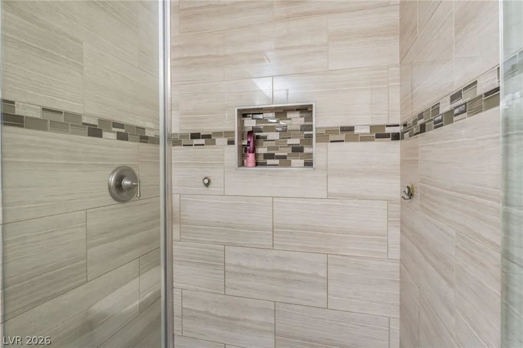 2524 Valparaiso, Las Vegas, NV 89108