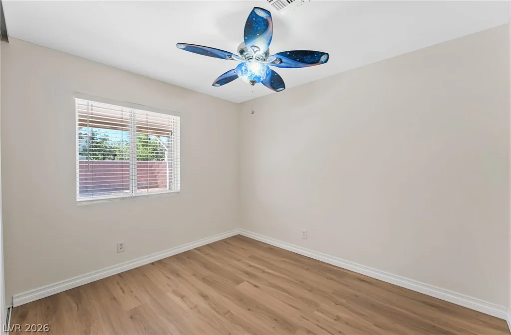 2524 Valparaiso, Las Vegas, NV 89108