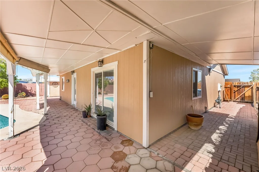 2524 Valparaiso, Las Vegas, NV 89108