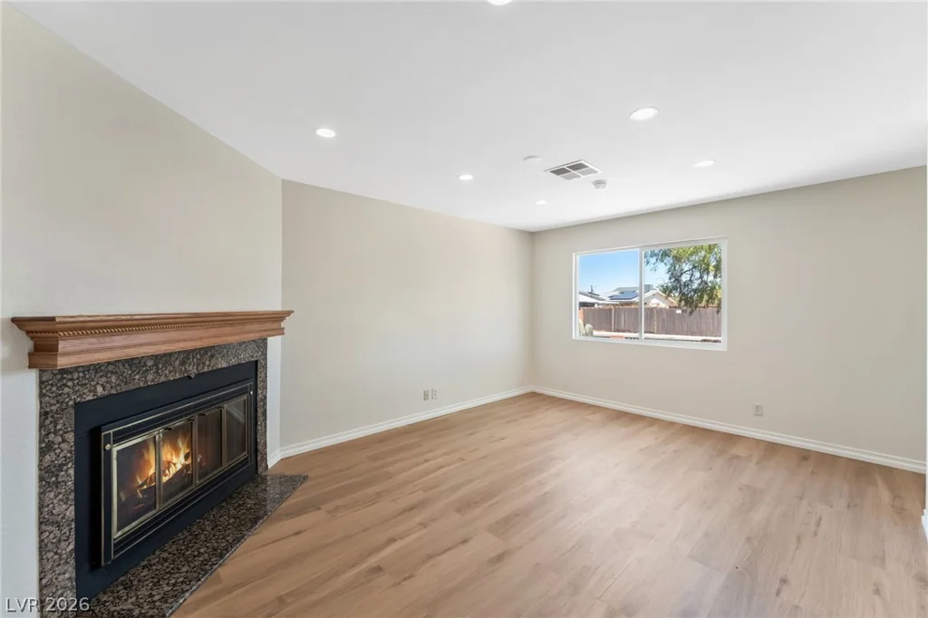 2524 Valparaiso, Las Vegas, NV 89108