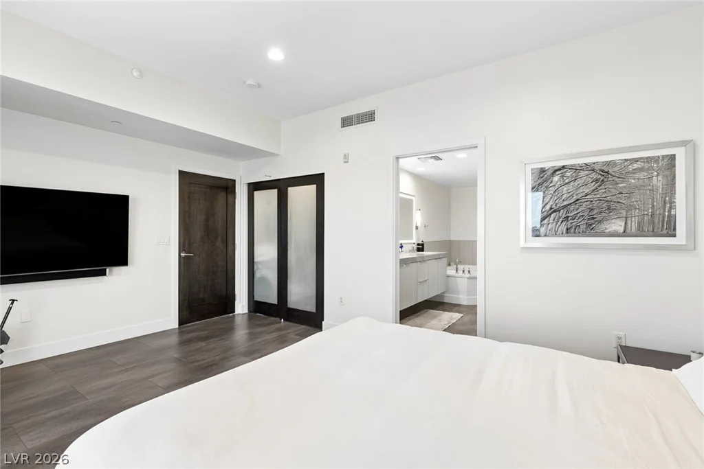 8925 Flamingo, Las Vegas, NV 89147