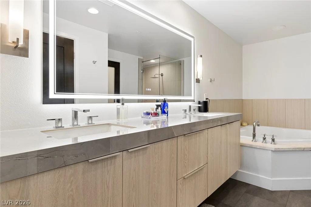 8925 Flamingo, Las Vegas, NV 89147