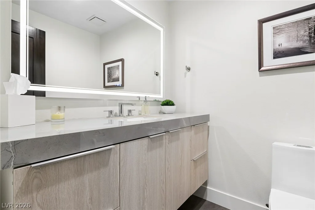 8925 Flamingo, Las Vegas, NV 89147