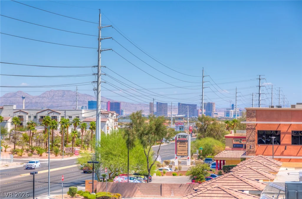 8925 Flamingo, Las Vegas, NV 89147