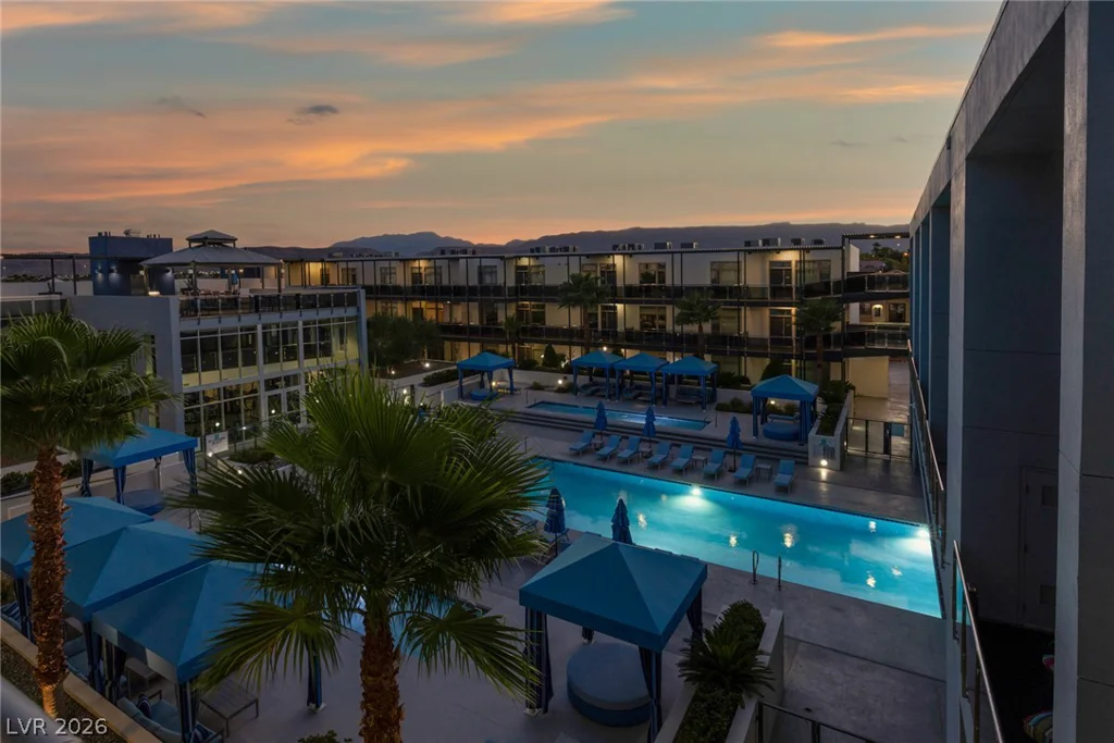 8925 Flamingo, Las Vegas, NV 89147