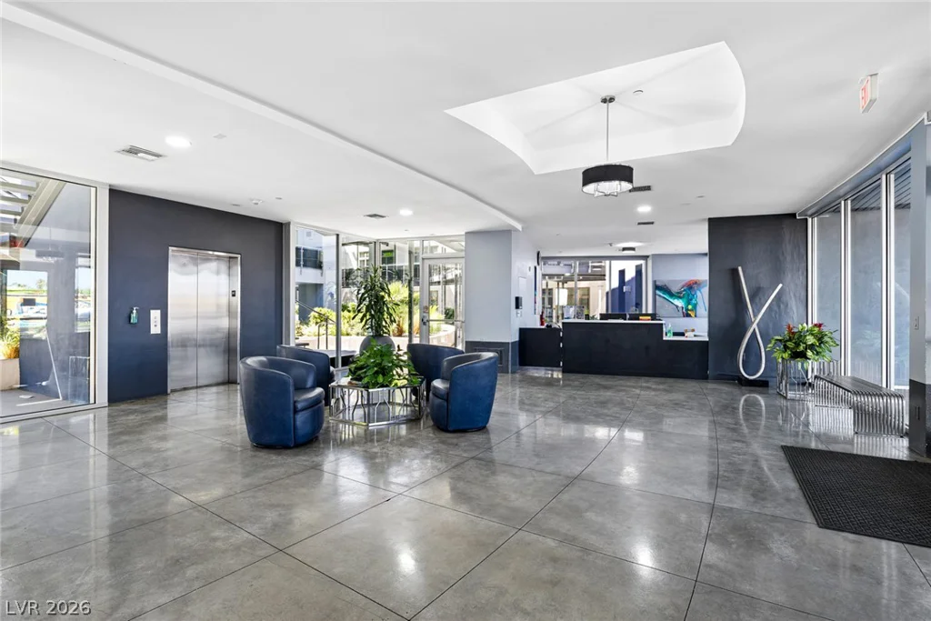 8925 Flamingo, Las Vegas, NV 89147