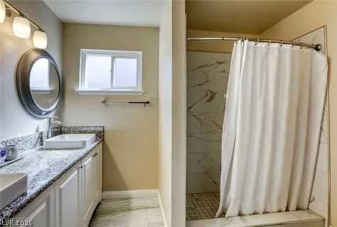 4068 Spitze, Las Vegas, NV 89103
