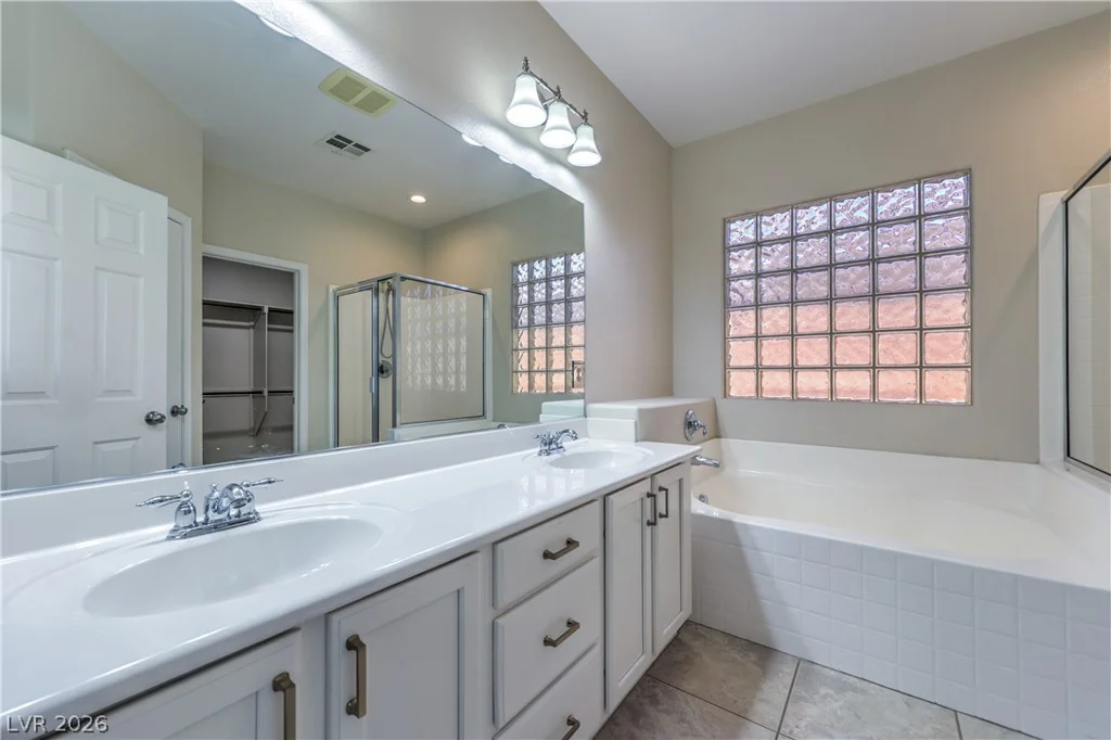 7148 Crescentville, Las Vegas, NV 89131