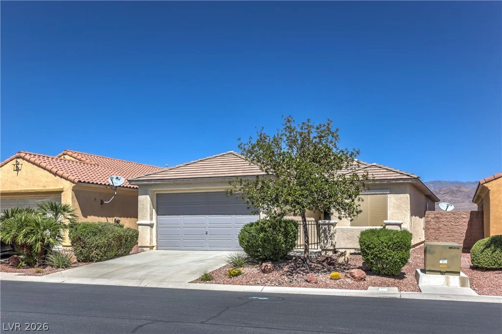 7148 Crescentville, Las Vegas, NV 89131