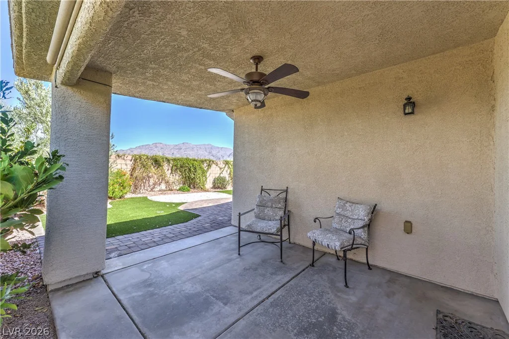7148 Crescentville, Las Vegas, NV 89131