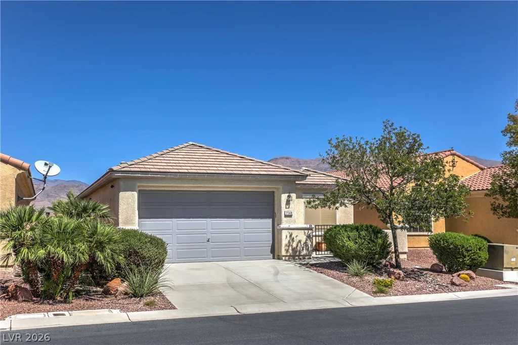 7148 Crescentville, Las Vegas, NV 89131