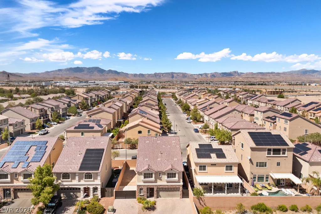 9253 Briggs Hill, Las Vegas, NV 89139