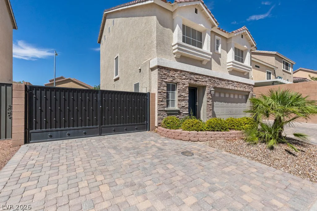 9253 Briggs Hill, Las Vegas, NV 89139