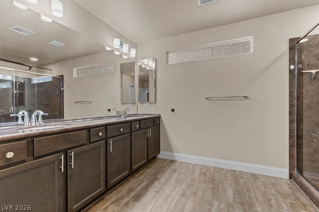 9253 Briggs Hill, Las Vegas, NV 89139
