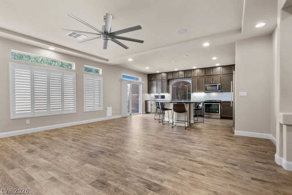 9253 Briggs Hill, Las Vegas, NV 89139