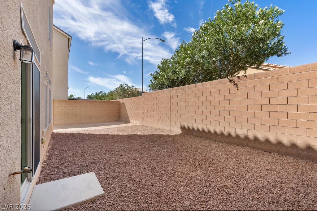 9253 Briggs Hill, Las Vegas, NV 89139