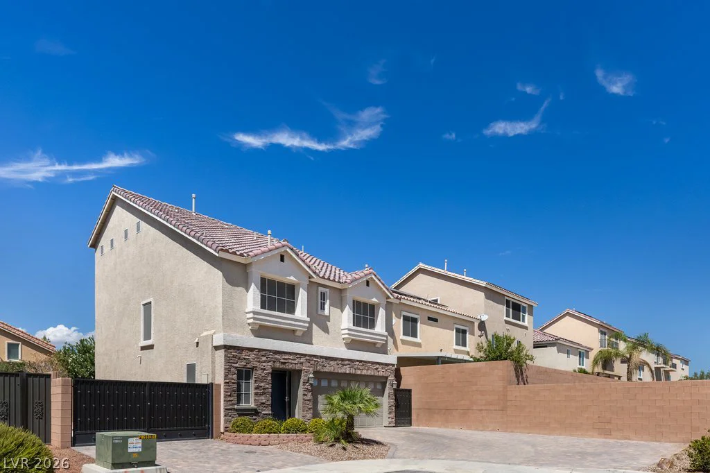 9253 Briggs Hill, Las Vegas, NV 89139