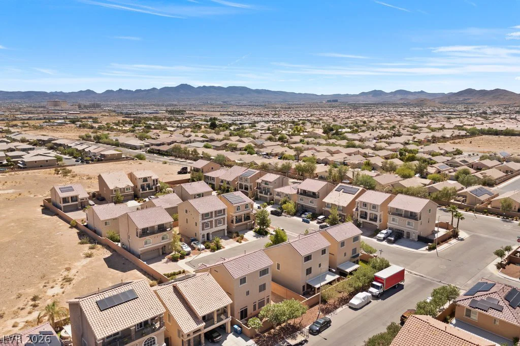 9253 Briggs Hill, Las Vegas, NV 89139
