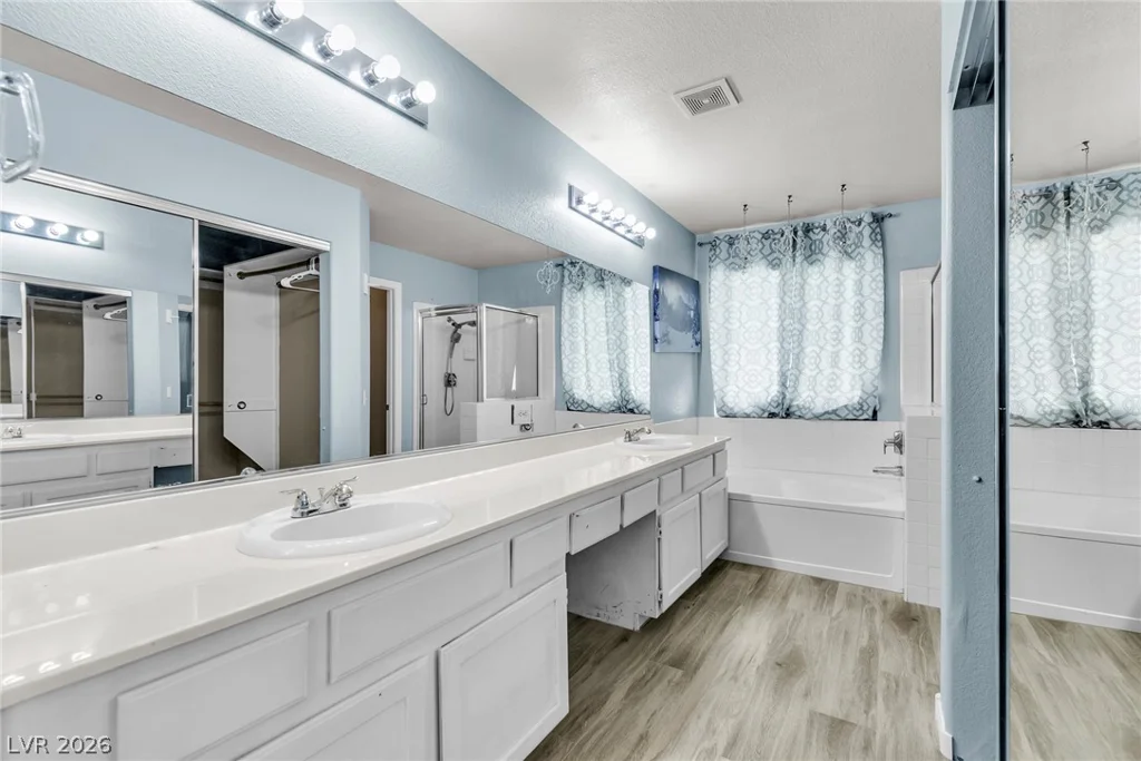 6548 Elk Creek, Las Vegas, NV 89156