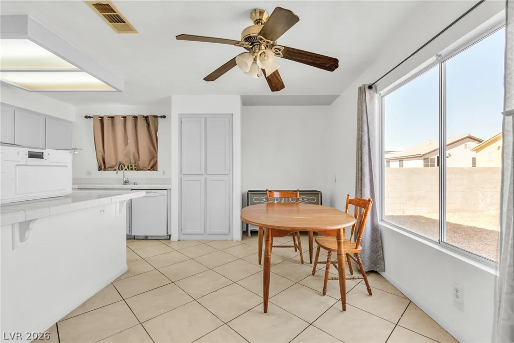 6548 Elk Creek, Las Vegas, NV 89156