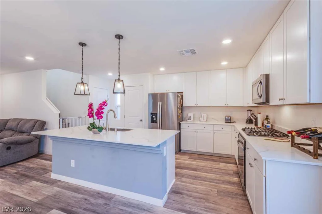 7712 Lush Oasis, Las Vegas, NV 89113