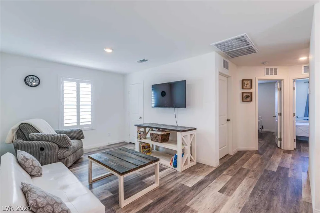 7712 Lush Oasis, Las Vegas, NV 89113