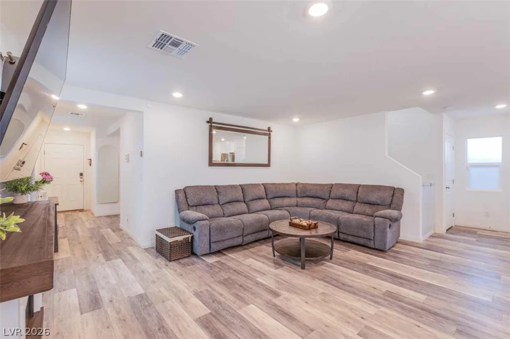7712 Lush Oasis, Las Vegas, NV 89113
