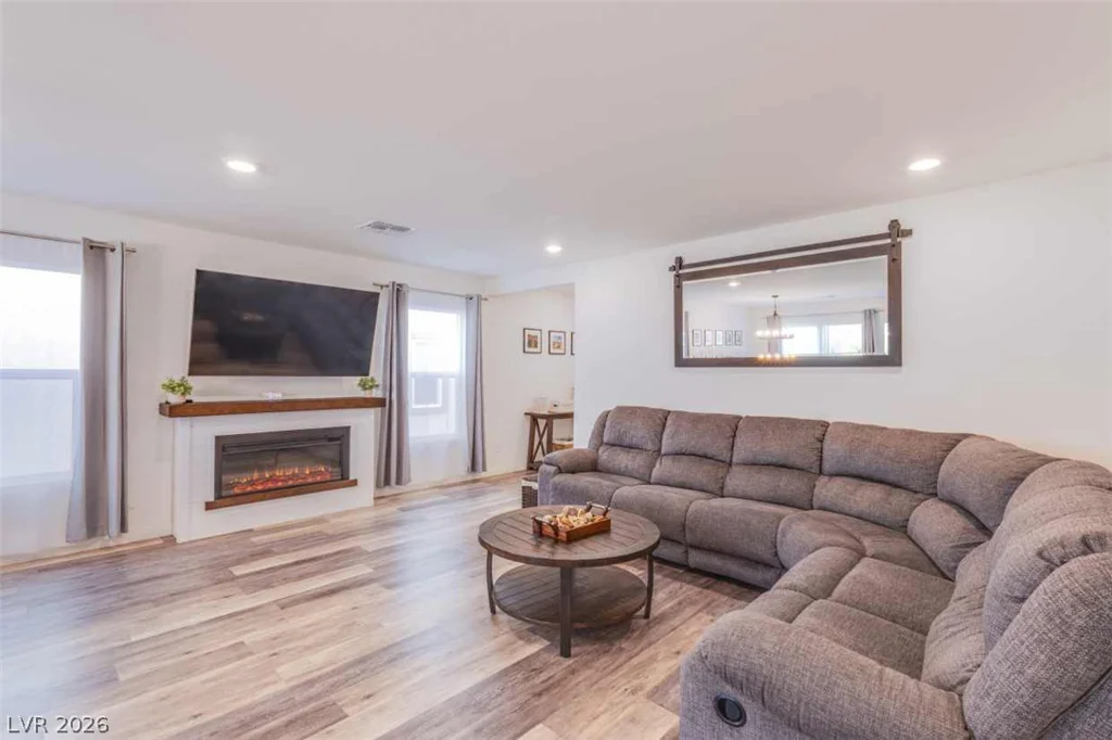 7712 Lush Oasis, Las Vegas, NV 89113