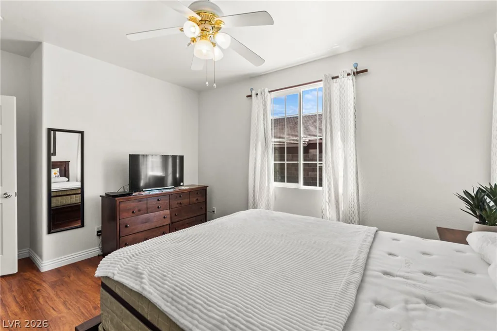 375 Golden Shore, Las Vegas, NV 89123