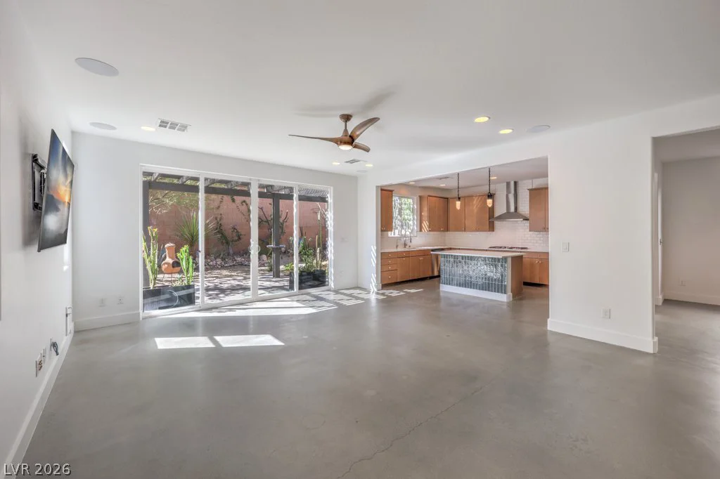 9463 Brough, Las Vegas, NV 89178