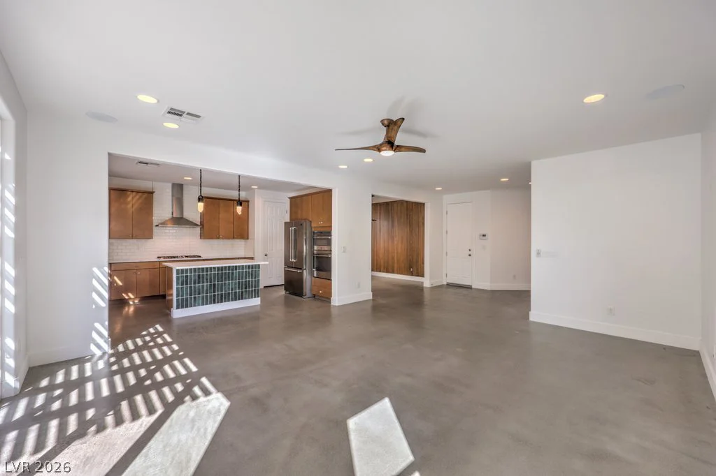 9463 Brough, Las Vegas, NV 89178