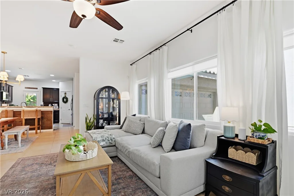 6049 River Belle, North Las Vegas, NV 89031