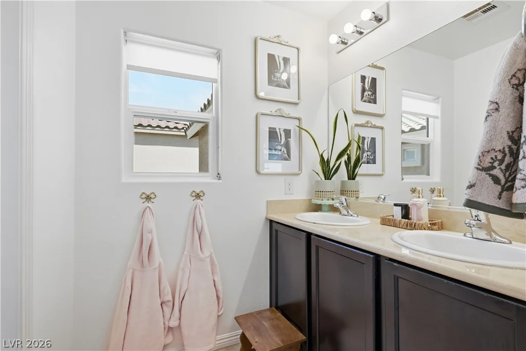 6049 River Belle, North Las Vegas, NV 89031