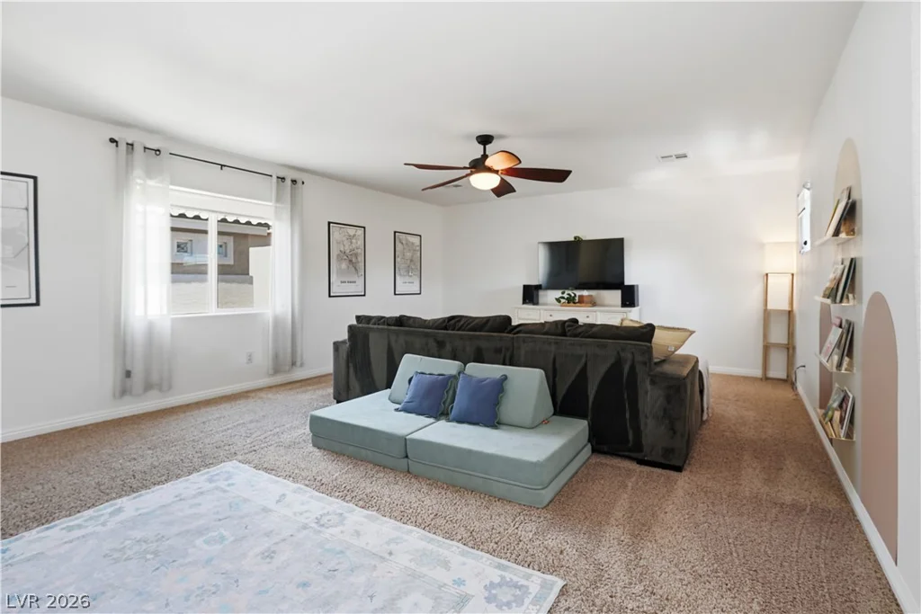 6049 River Belle, North Las Vegas, NV 89031