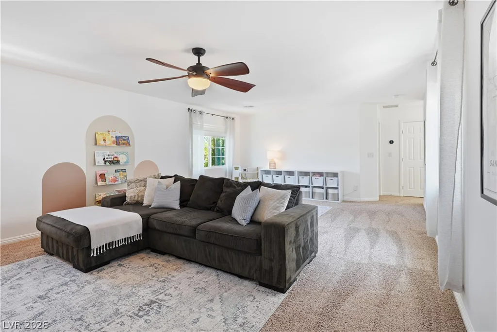 6049 River Belle, North Las Vegas, NV 89031