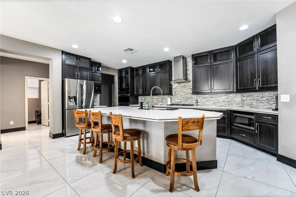 350 Azar Swan, Las Vegas, NV 89183
