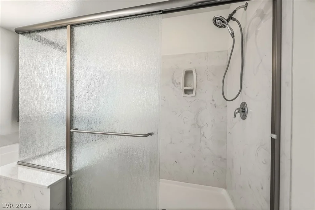 350 Azar Swan, Las Vegas, NV 89183