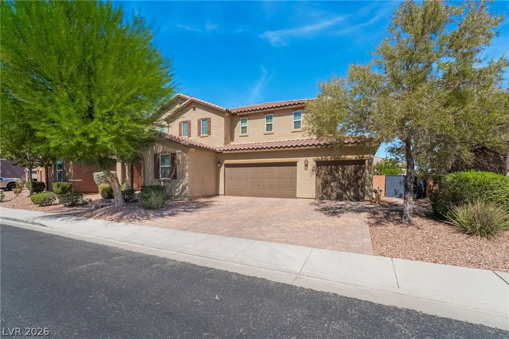 350 Azar Swan, Las Vegas, NV 89183