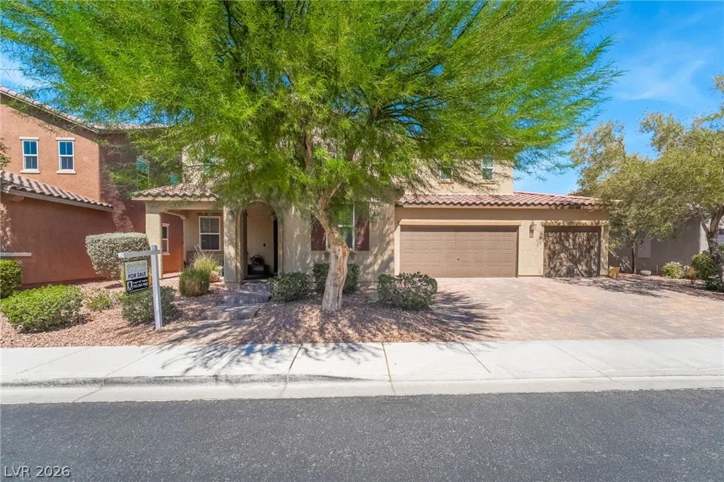 350 Azar Swan, Las Vegas, NV 89183