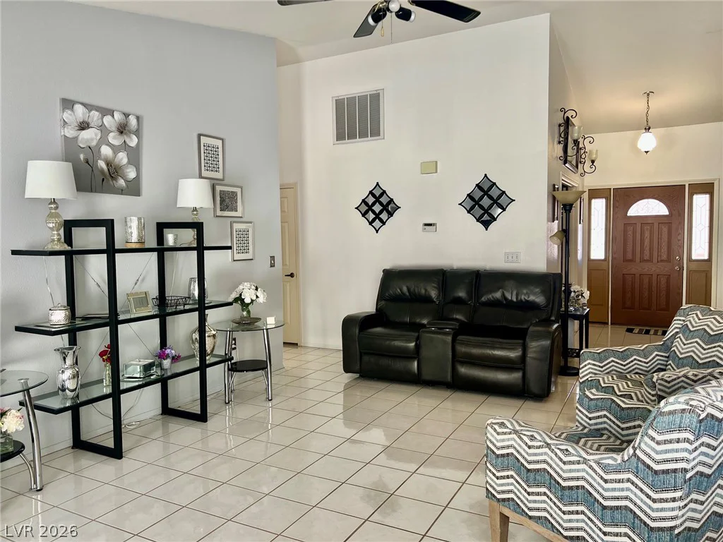 8304 Vibrant, Las Vegas, NV 89117