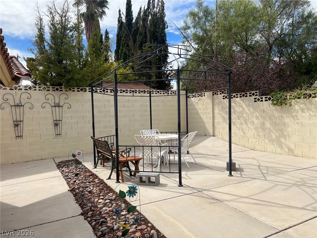 8304 Vibrant, Las Vegas, NV 89117