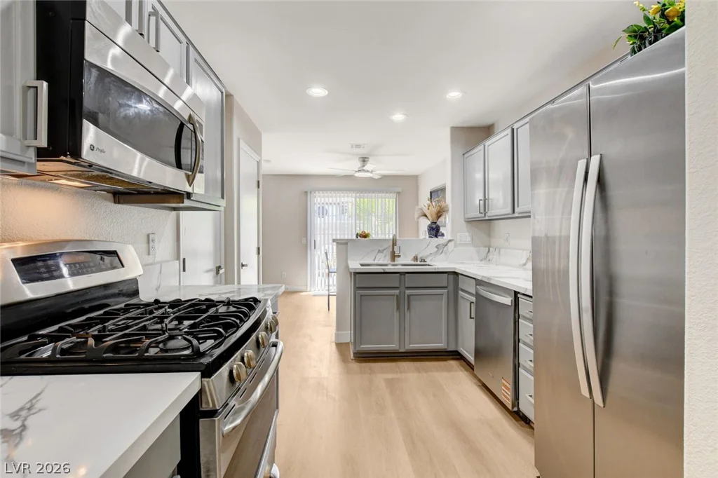 3923 Starfield, Las Vegas, NV 89147